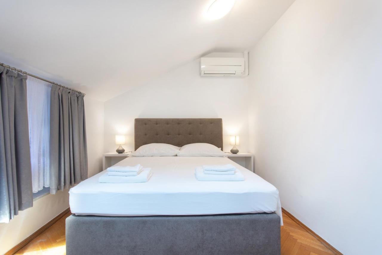 Apartmaji Pri Perotu Izola Luaran gambar