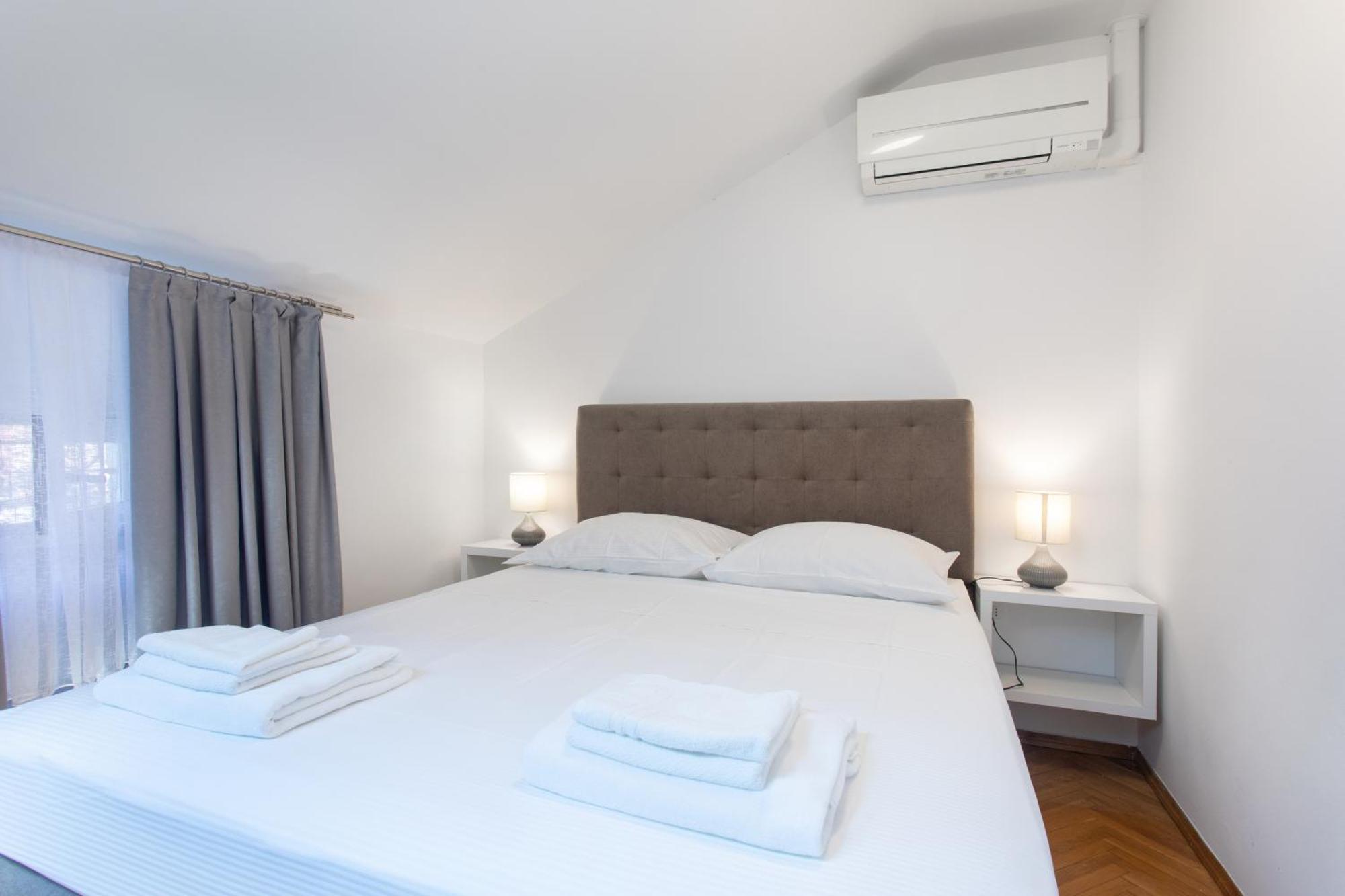 Apartmaji Pri Perotu Izola Luaran gambar